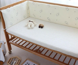 Soft baby Crib Bumper.