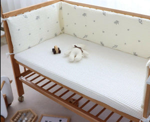 Soft baby Crib Bumper.