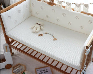 Soft baby Crib Bumper.