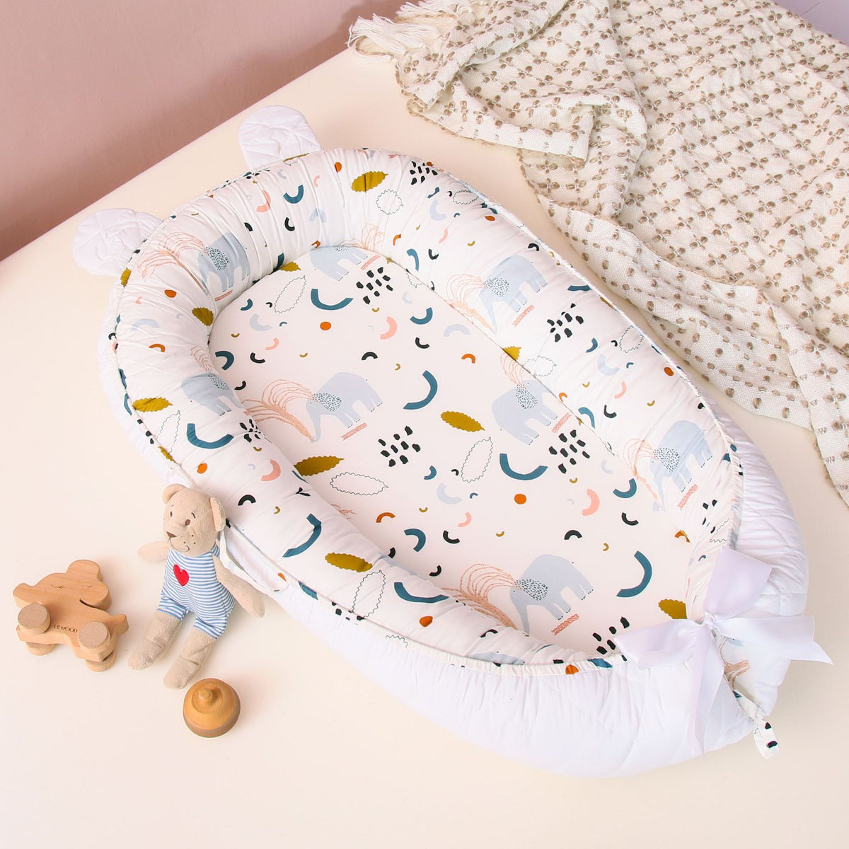 DreamCub™ Newborn Baby Lounger