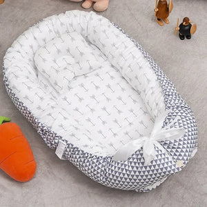 Portable Baby Crib Lounger.