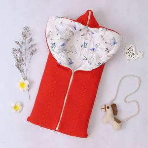 Stay cozy with our multifunctional baby sleeping bag, perfect for sweet dreams.