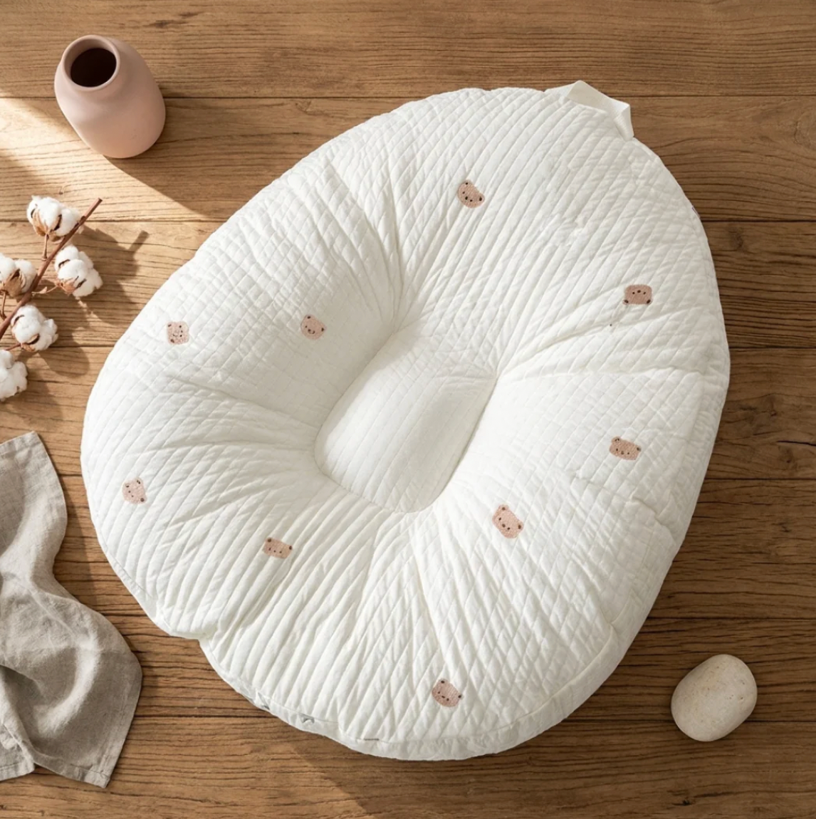 Infant Inclined Wedge Pillow For Lying Down.