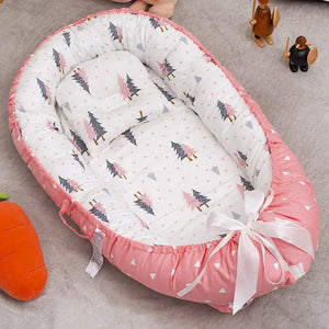 Portable Baby Crib Lounger.