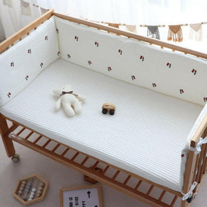 Soft baby Crib Bumper.